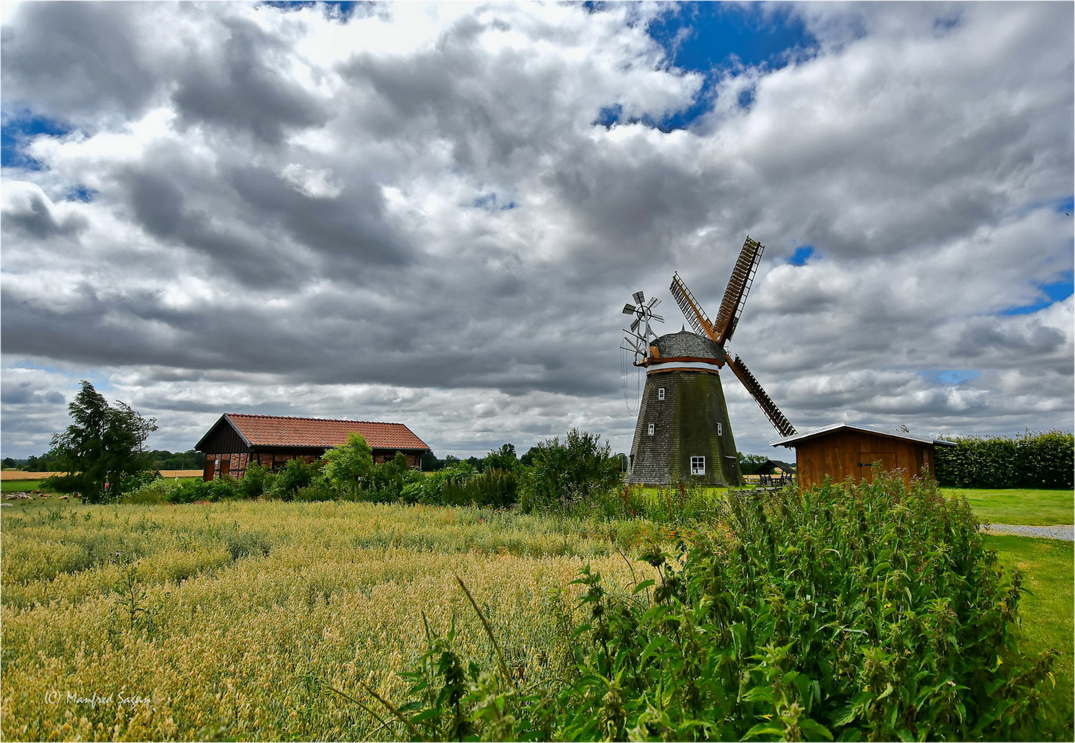 die Steinhäger Erdholländermühle... 