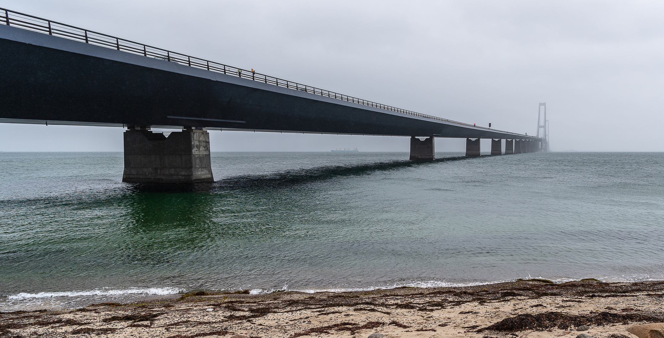 die Storebaelt Brücke