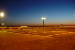 Die Strandpromenade von zandvoort bei Nacht