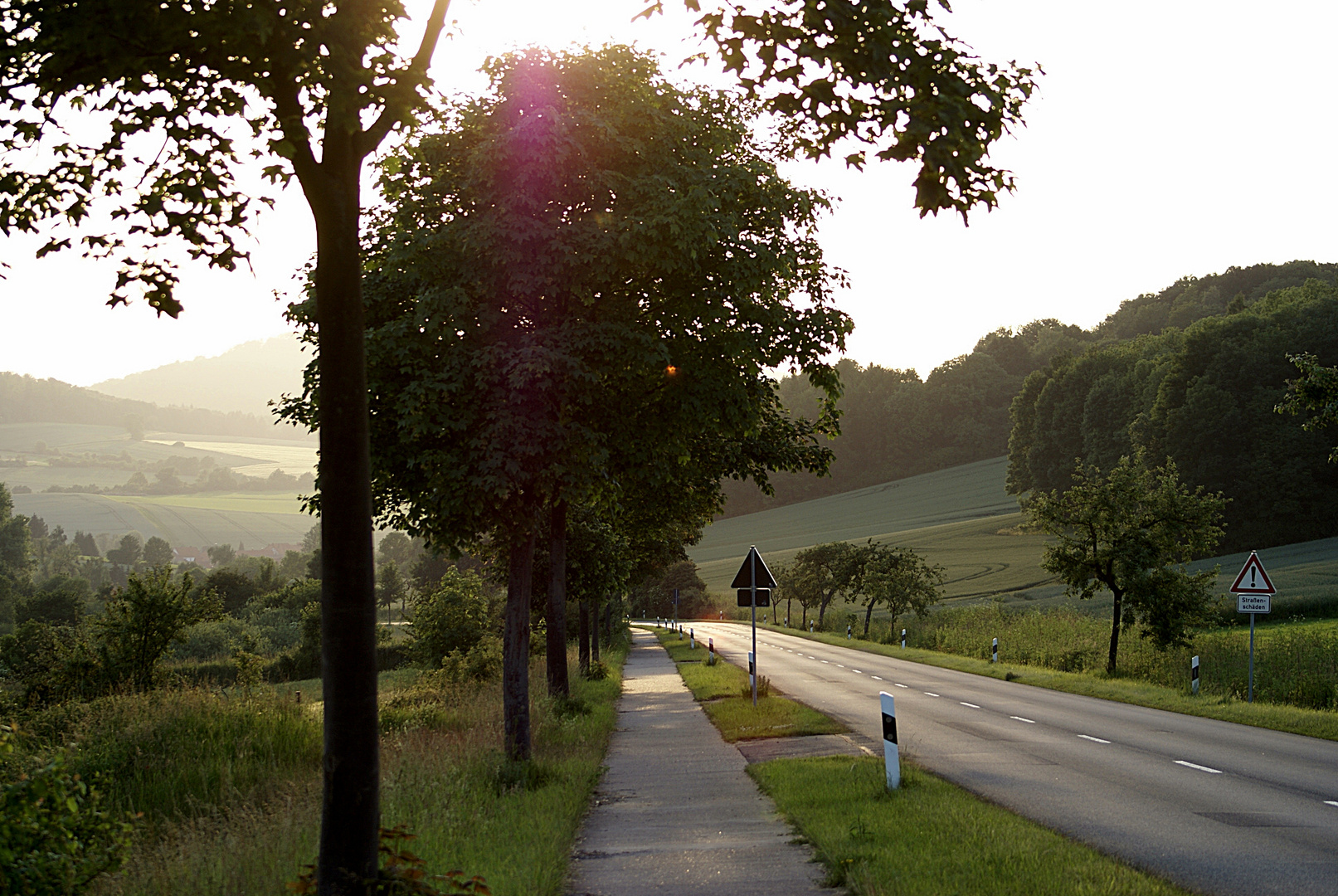 die Strasse am Abend