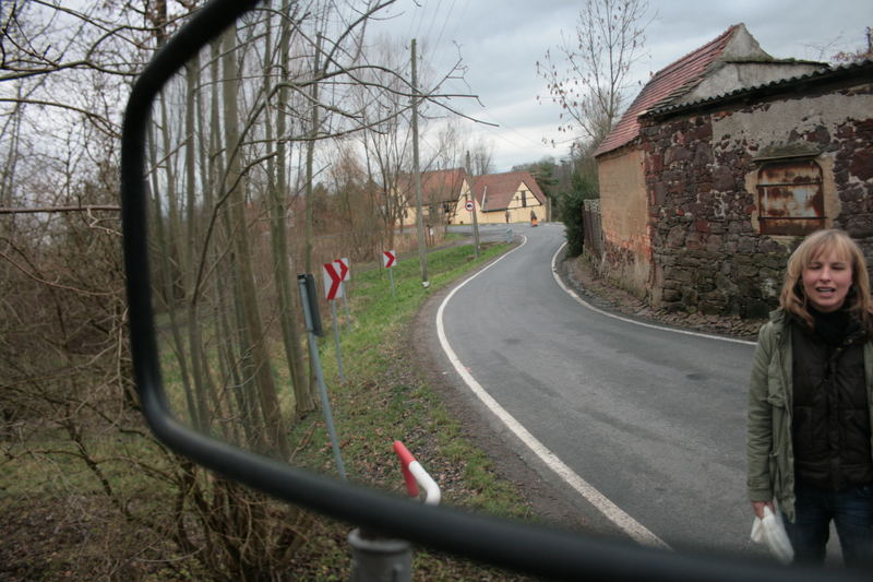 Die Strasse aus dem Spiegel