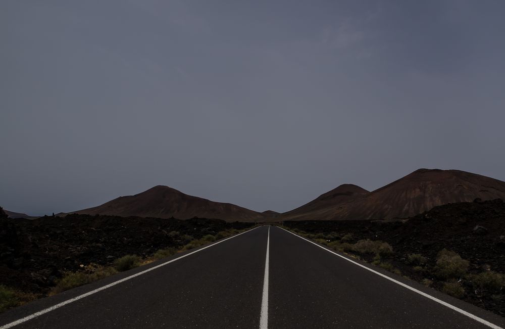 die Straße lang....largo de la carretera