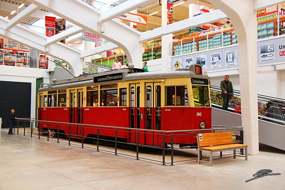 Die Straßenbahn im Baumarkt