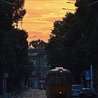 Die Strßenbahn und er Sonnenuntergang