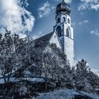 Die Stufen zur Kirche.