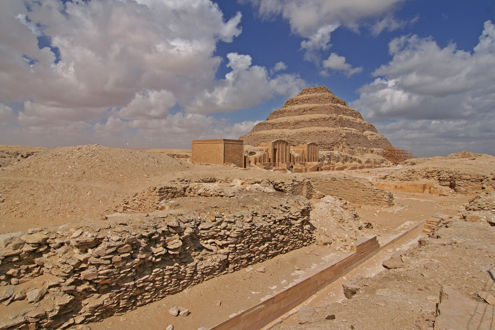 Die Stufenpyramide des Djoser