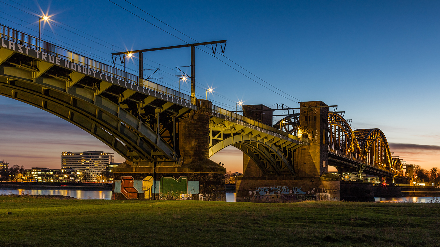 [Die] Südbrücke