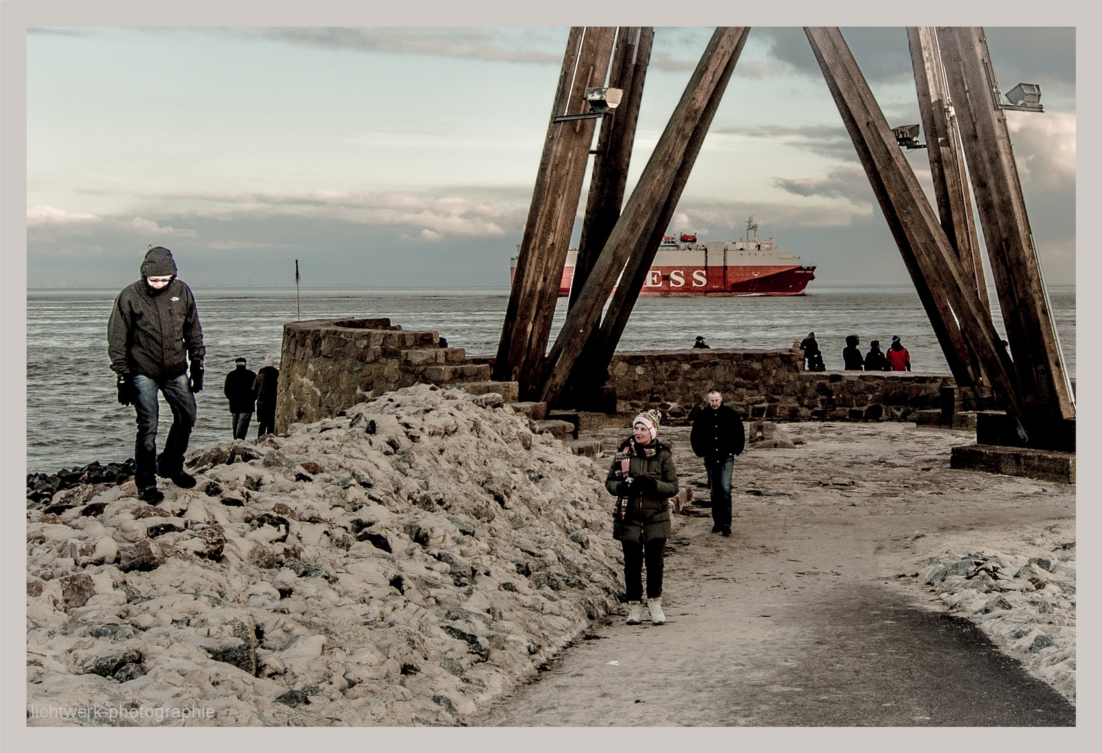 die Szenerie am Meer...