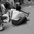 die tabakfrau und der sandelholzsäger, landmarkt, burma 2011