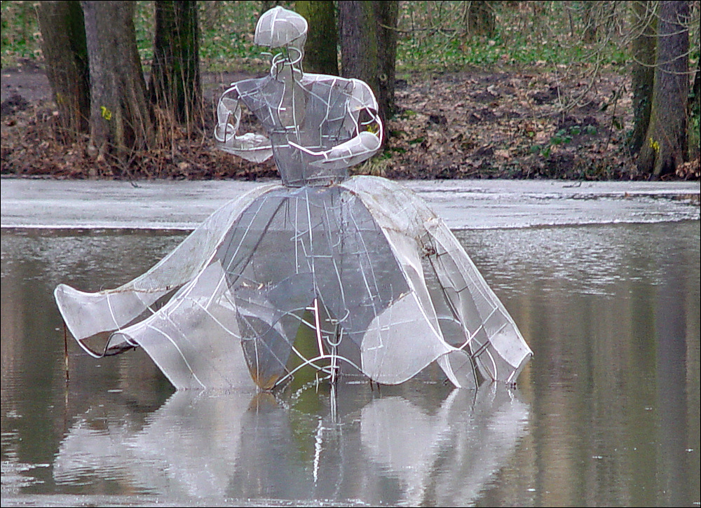 Die Tänzerin auf dem See