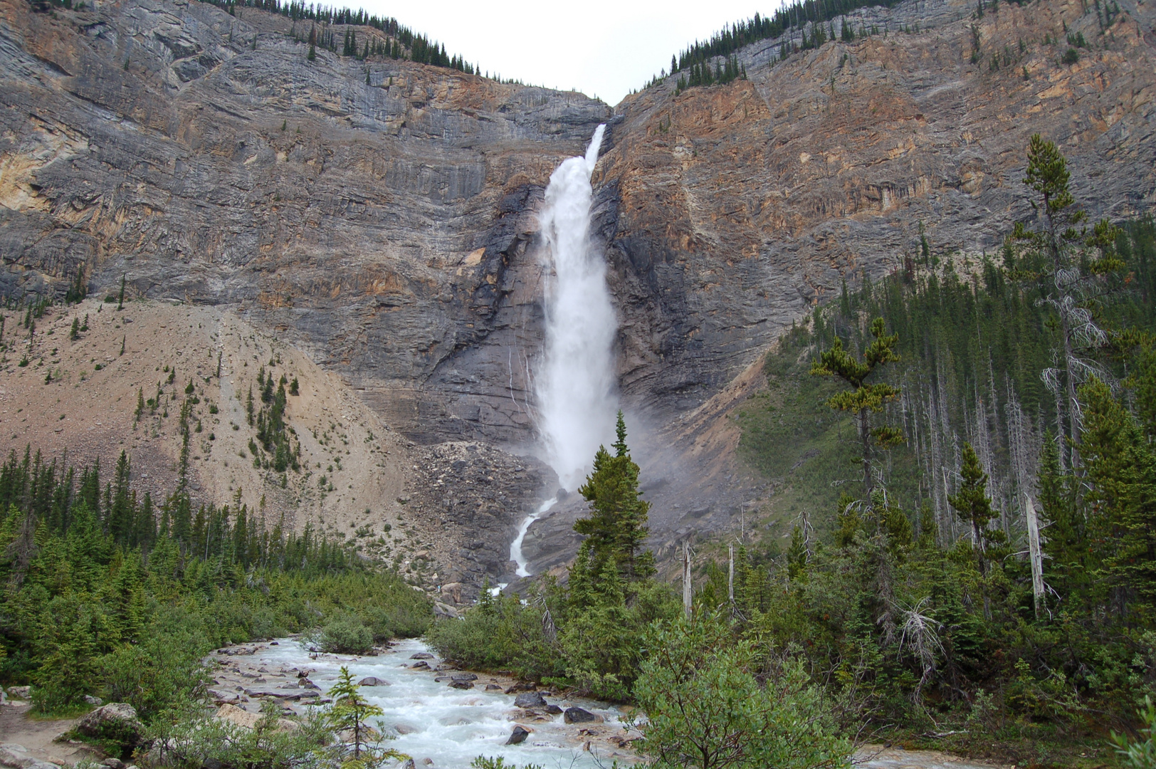 Die Takakkaw-falls 