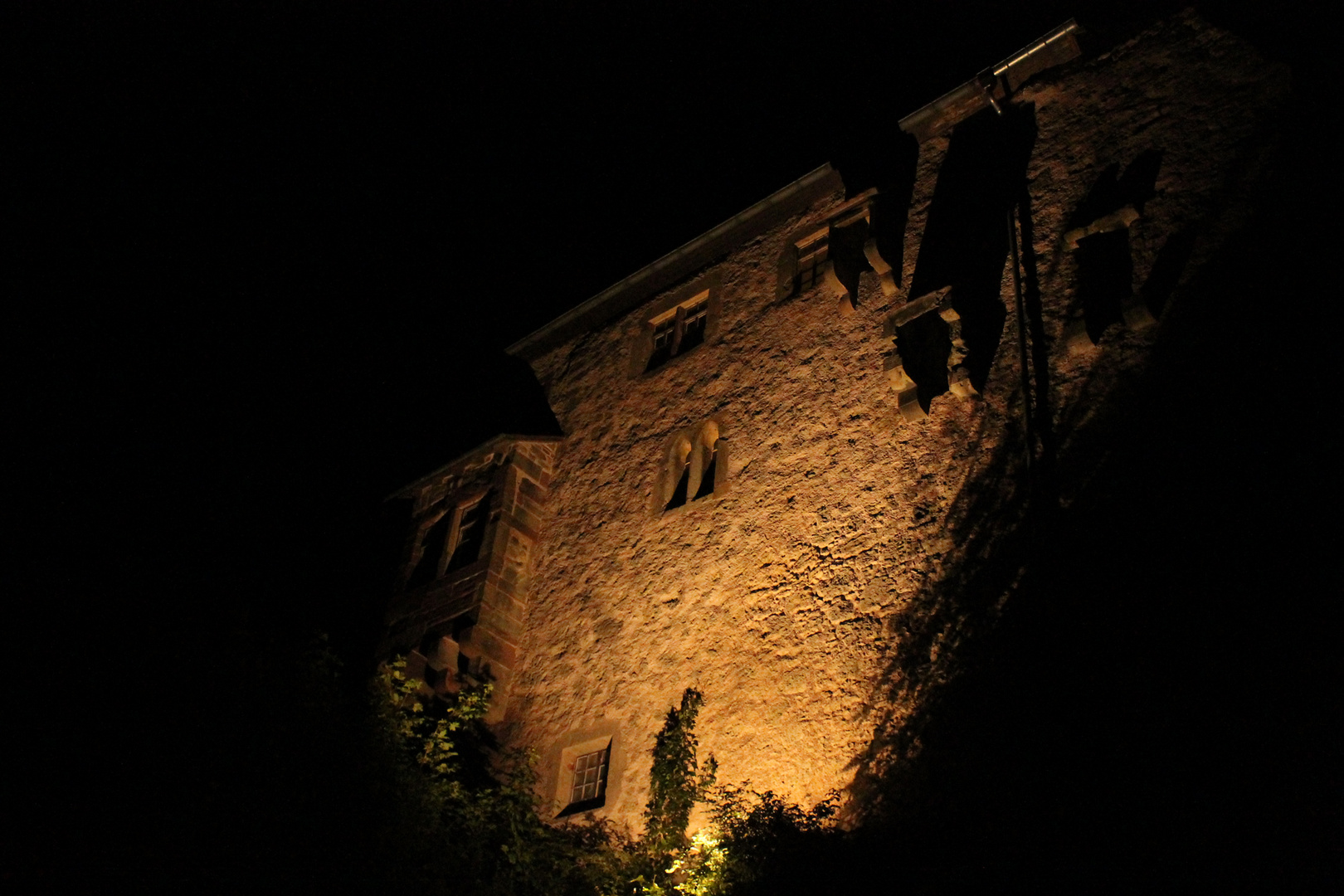 Die Tannenburg bei Nacht 2