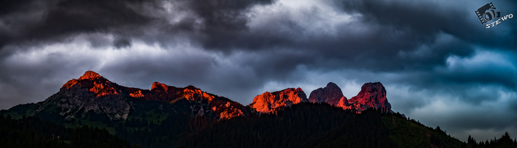 Die Tannheimer Gruppe im Tannheimer Tal.