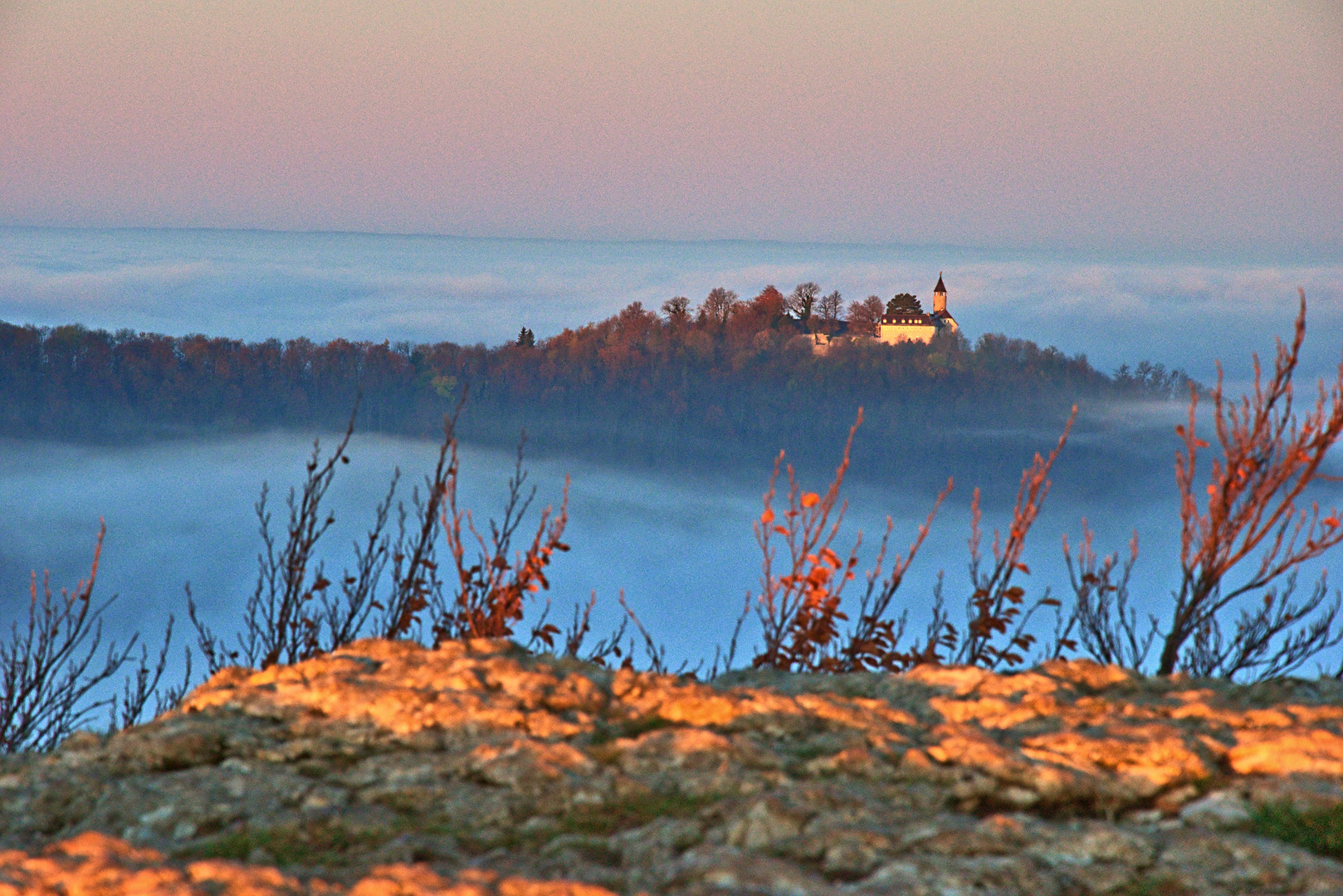 Die Teck im Nebelmeer 