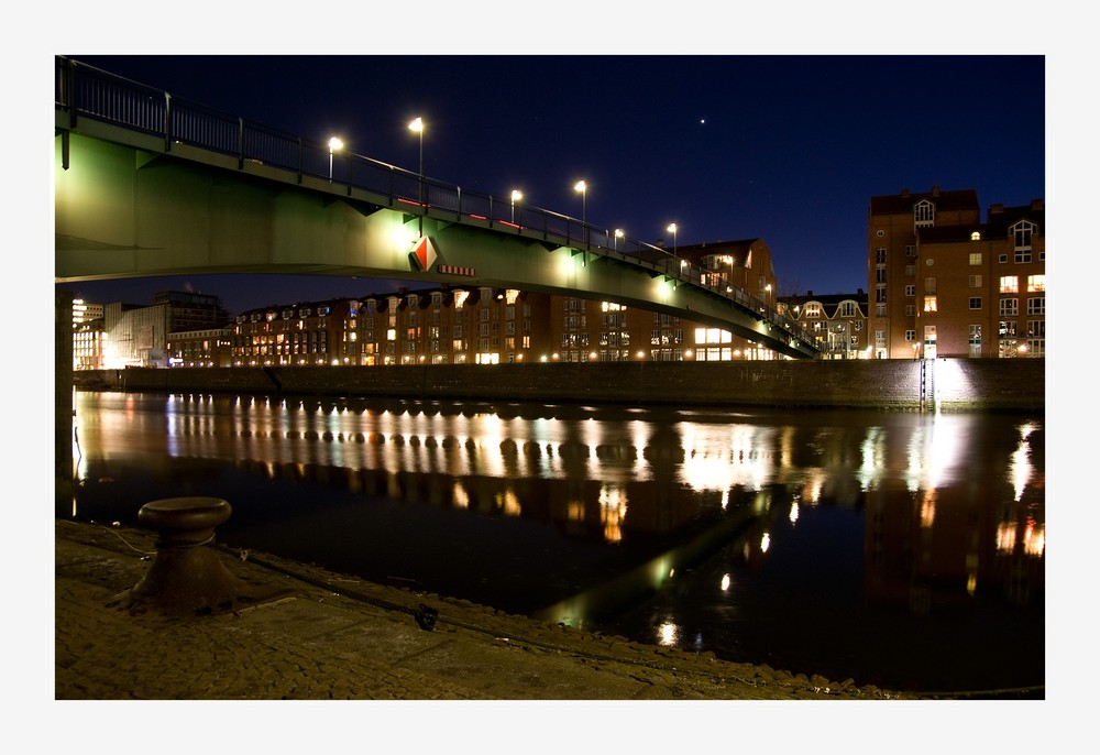 Die Teerhofbrücke