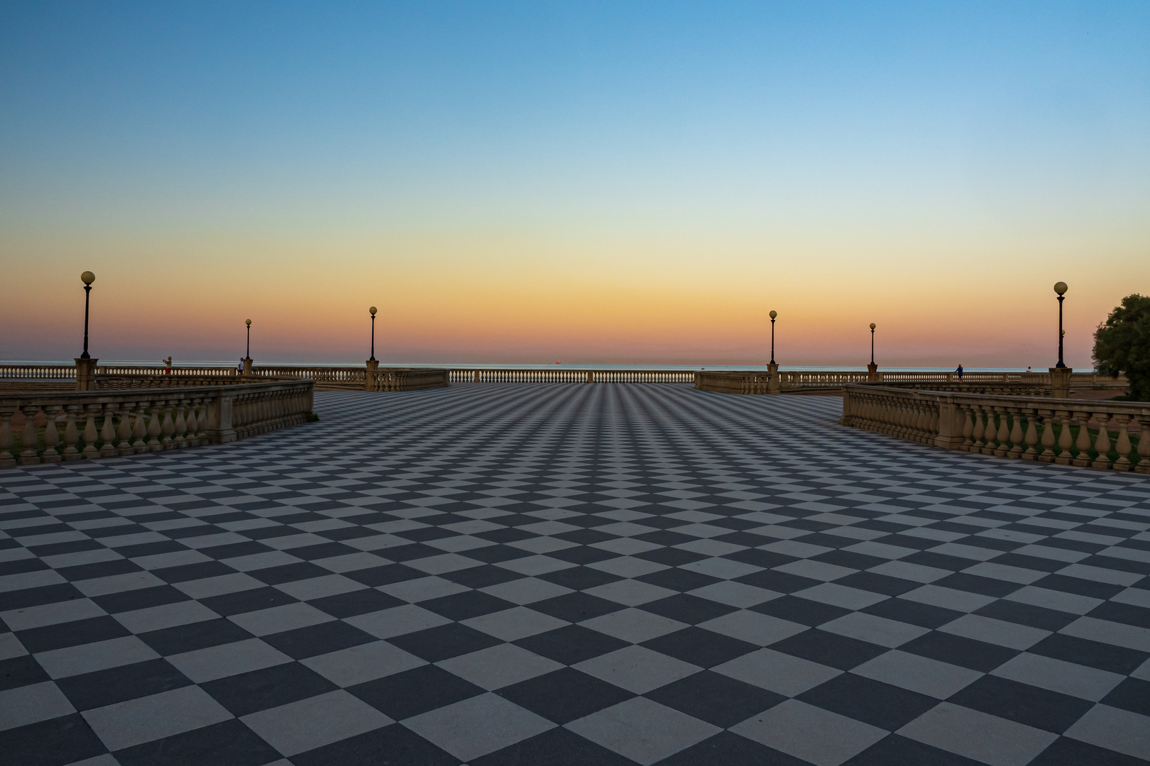 Die Terrazza Mascagni bei Sonnenuntergang (1)