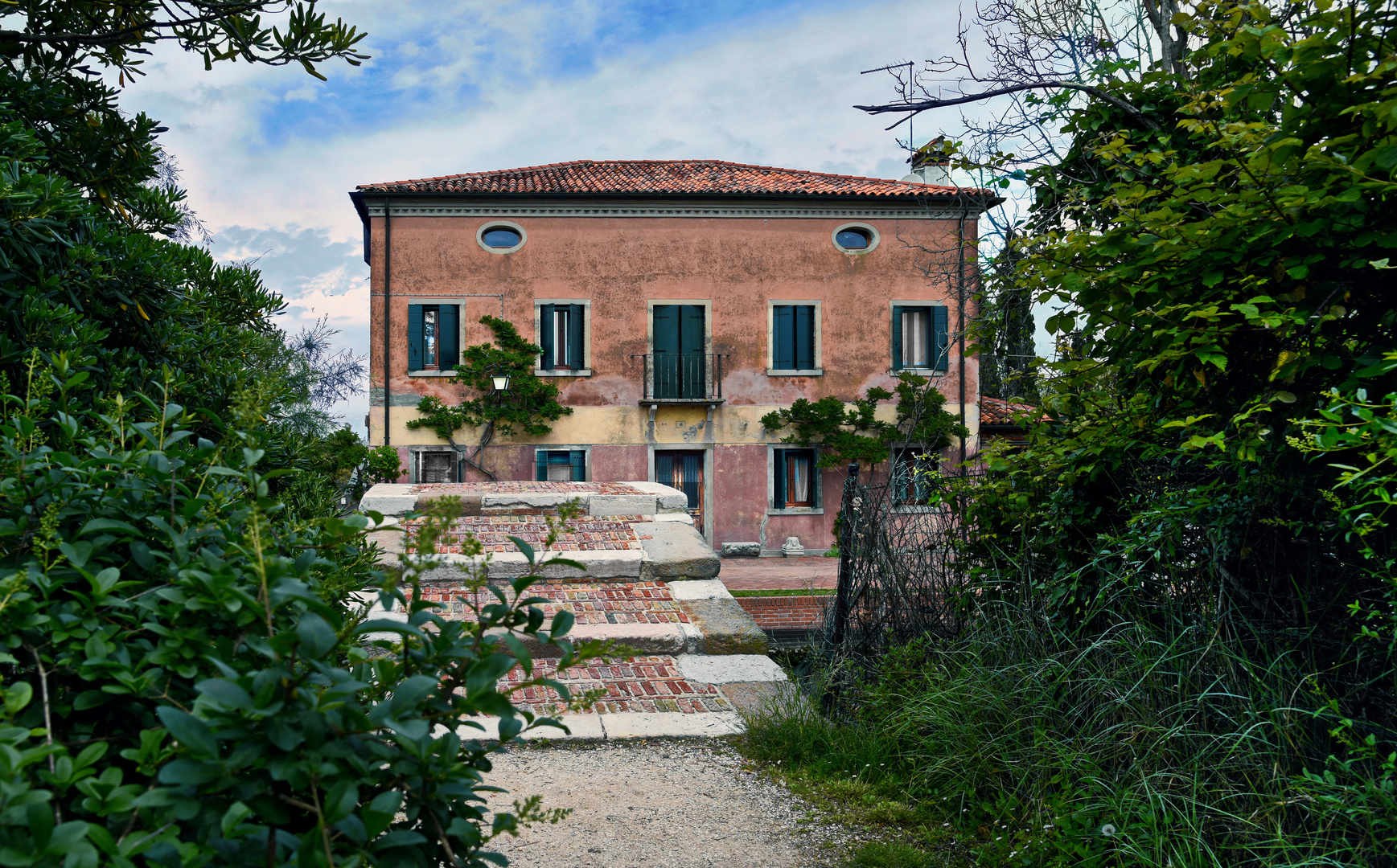 Die Teufelsbrücke ("Ponte del Diavolo") auf der Laguneninsel Torcello