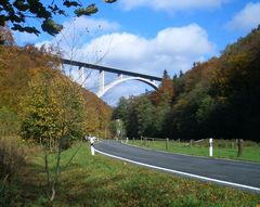 "Die Thüringer Waldautobahn im Herbst..."