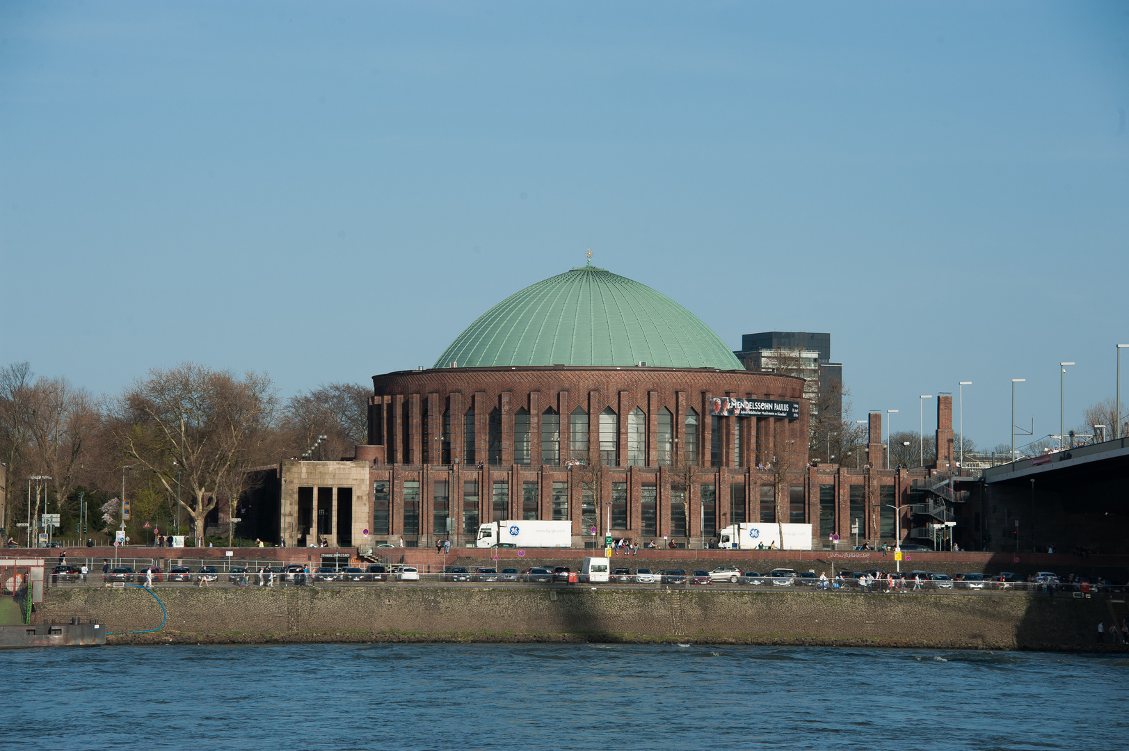 Die Tonhalle am Rhein