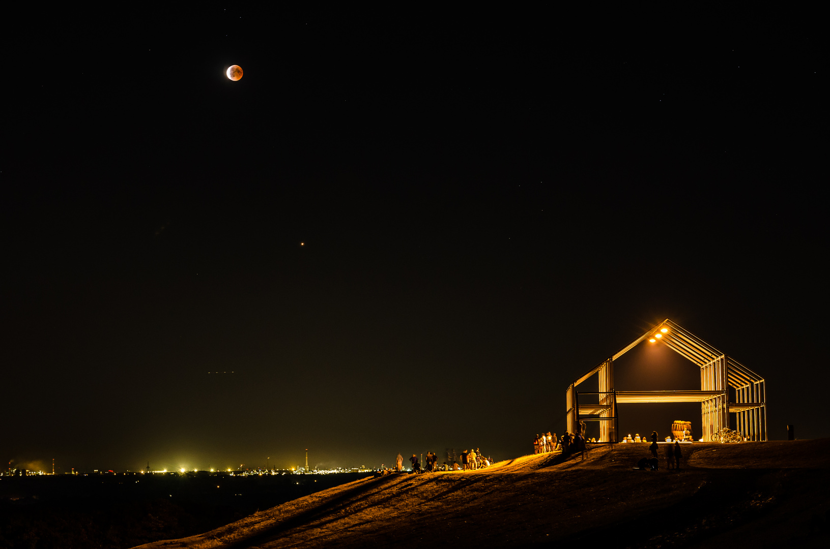 Die totale Mondfinsternis am Niederrhein