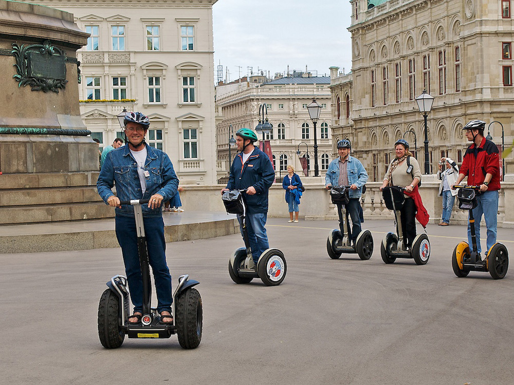 Die Touristen kommen