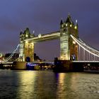 Die Tower Bridge am Abend