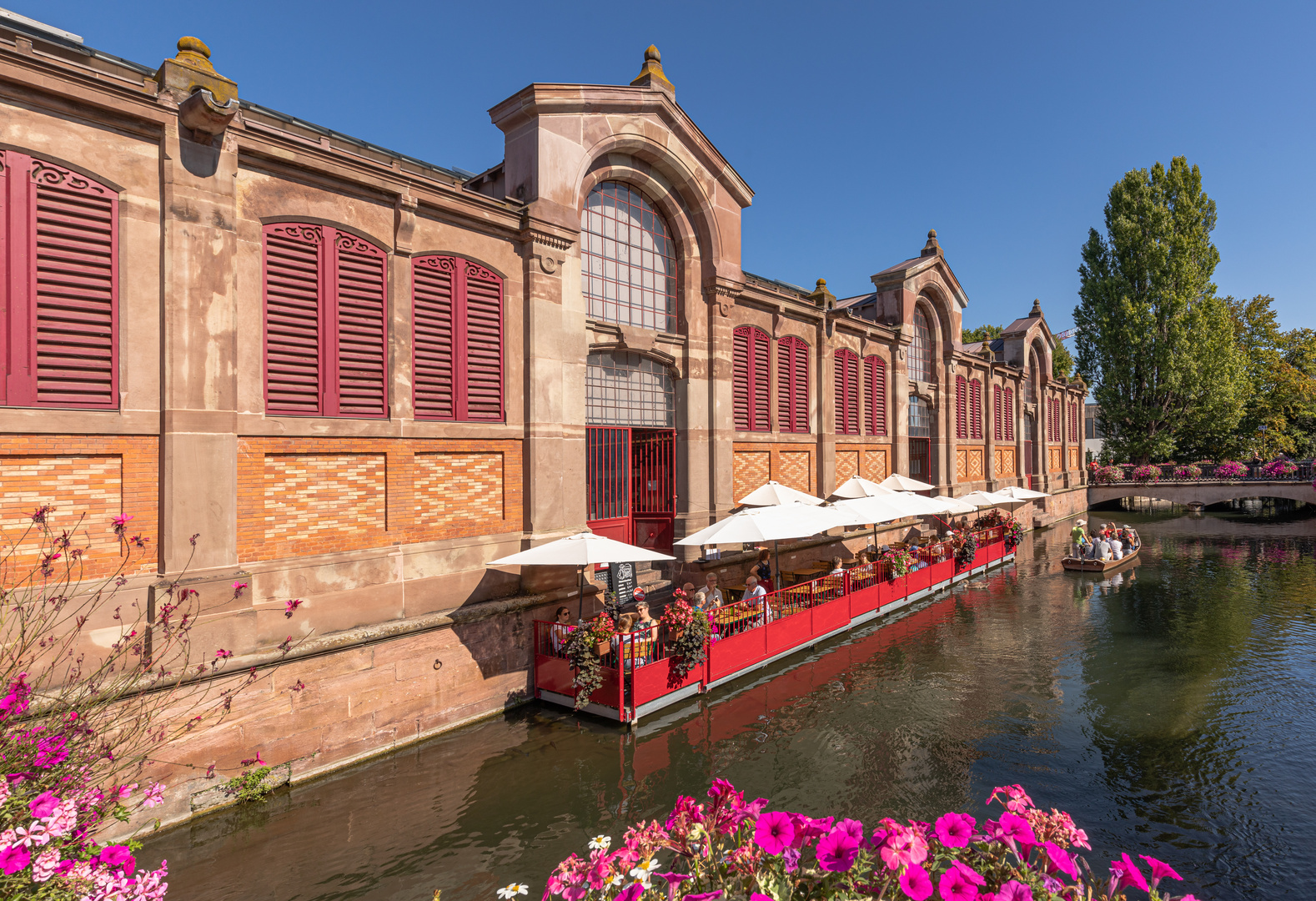 Die traditionelle Markthalle in Colmar