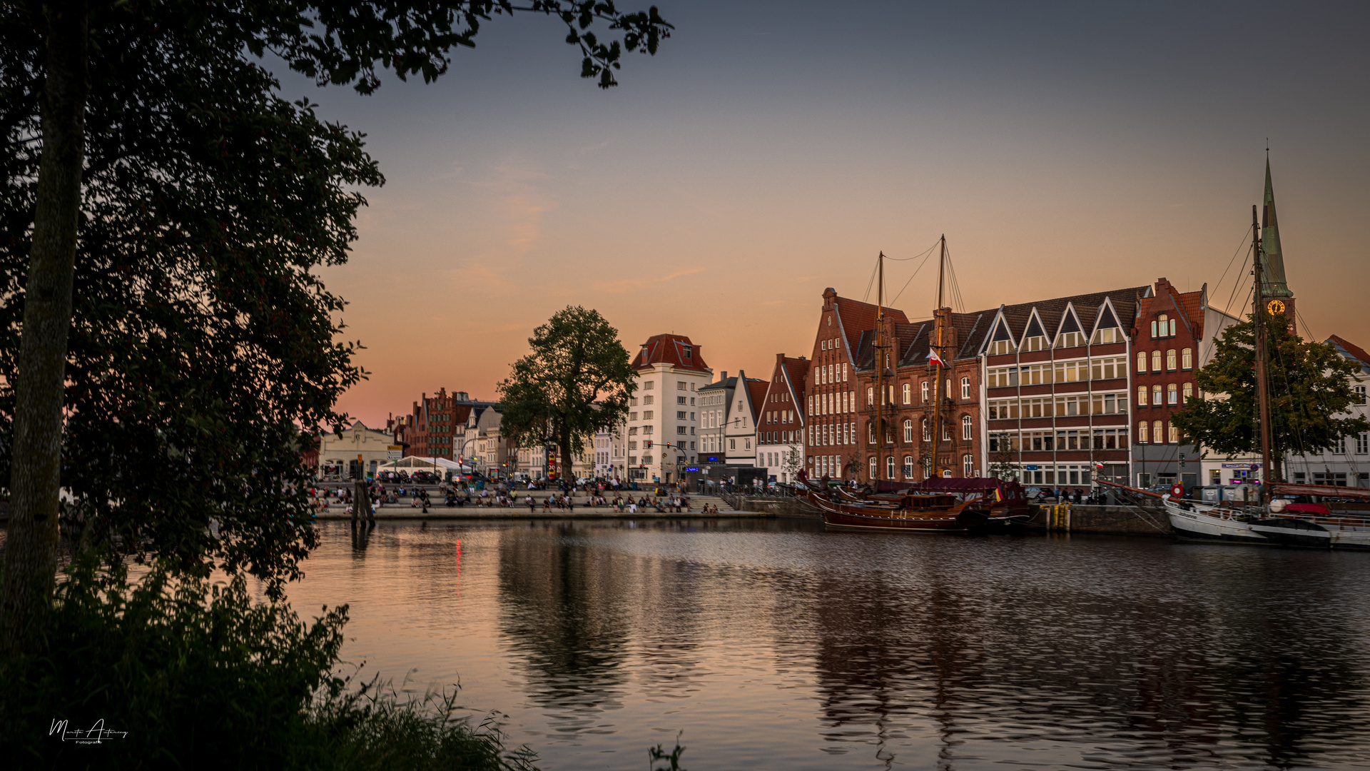 Die Trave in Lübecker Abendstimmung 