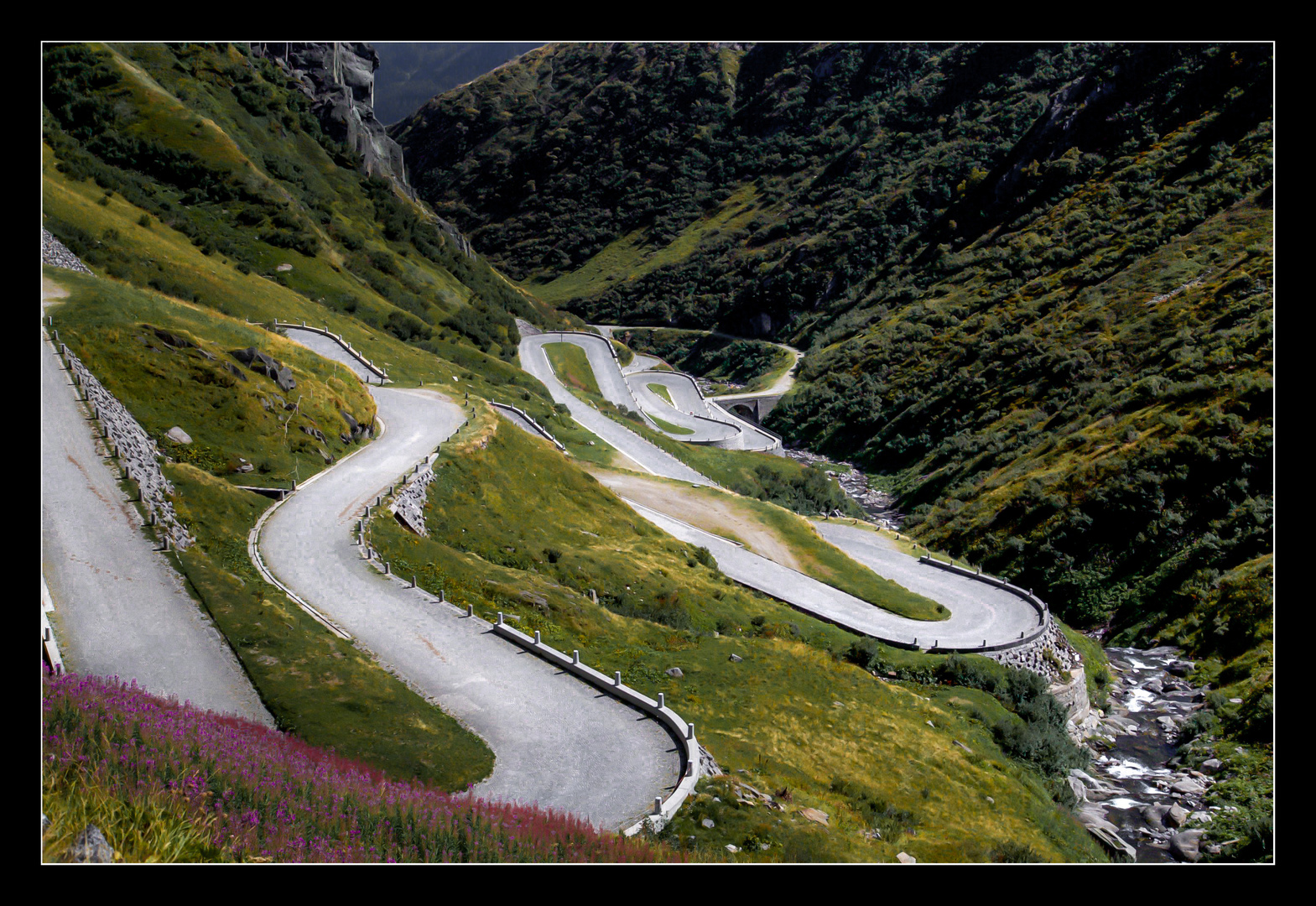 Die Tremola (alte Gotthard-Passtrasse).