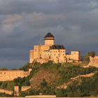 Die Trenciner Burg im Abendlicht