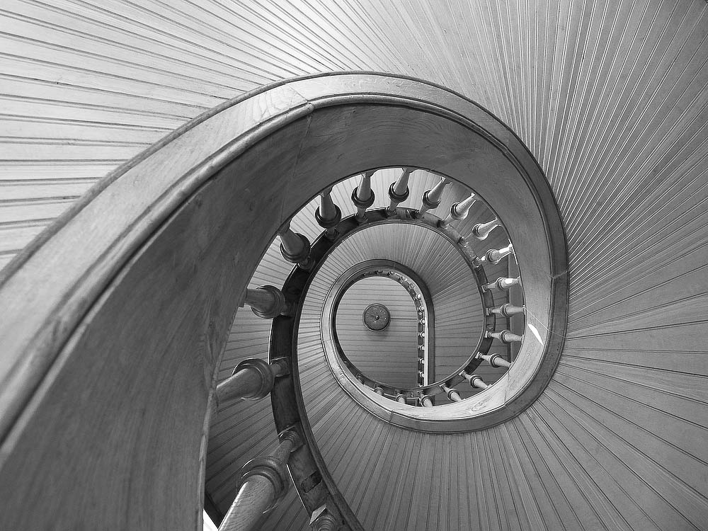 Die Treppe in der Villa Cassel (Riederalp, CH)