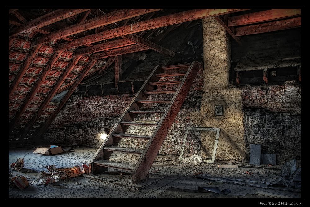 die Treppe .... zum Dachboden