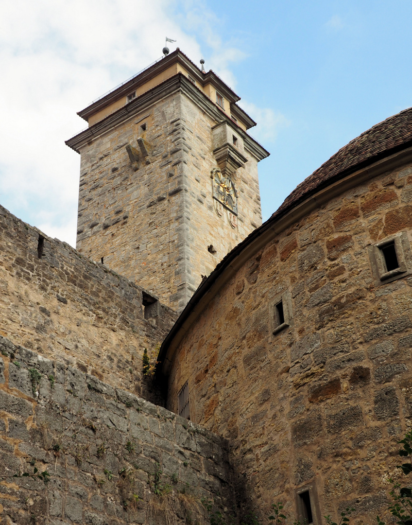 Die trutzigen Mauern von Rothenburg ob der Tauber ....