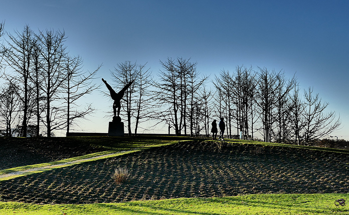 Die Turnerin im Olympiapark 