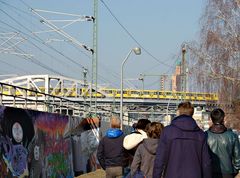 die U-Bahn taucht auf