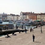 Die Uferpromenade am Bacino San Marco