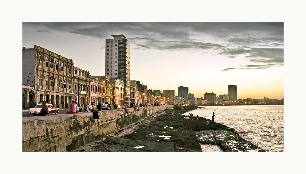 Die Uferpromenade der Malecón in Havanna