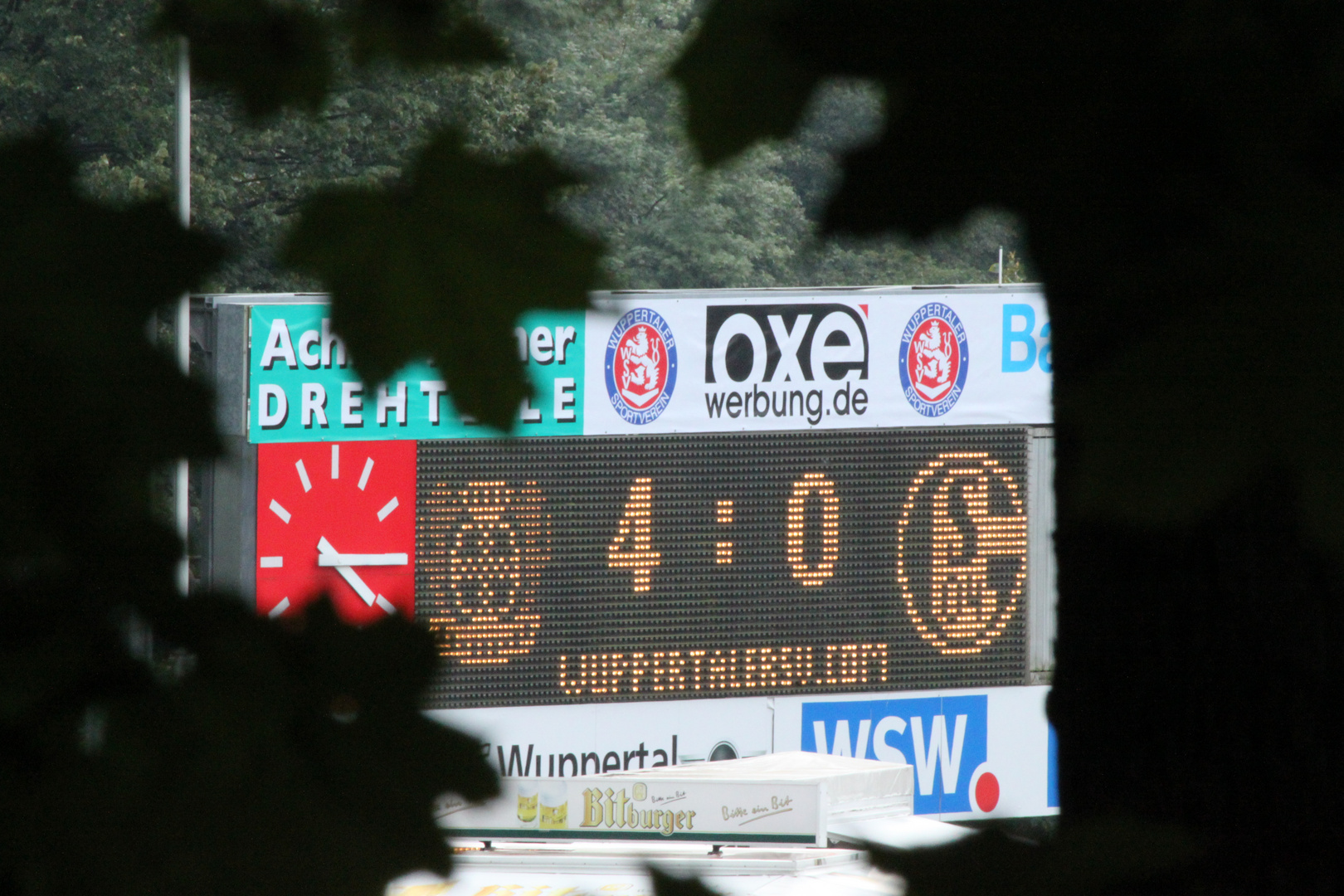 Die unglaubliche Klatsche für Schalke durch Bayer04 am 3. Sept. 2010