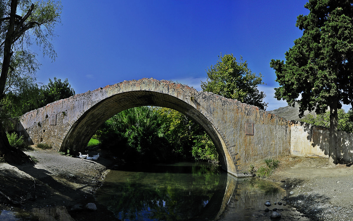 die venezianische Brücke bei Preveli