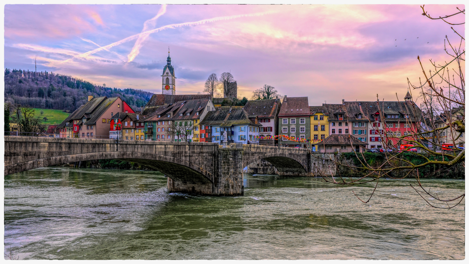 Die verbindende Brücke