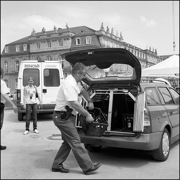 Die Verhaftung eines Bierkastens - Stuttgart 2008