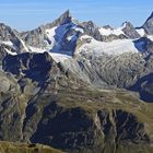 Die Viertausender Kette mit dem herrlichen Weisshorn...