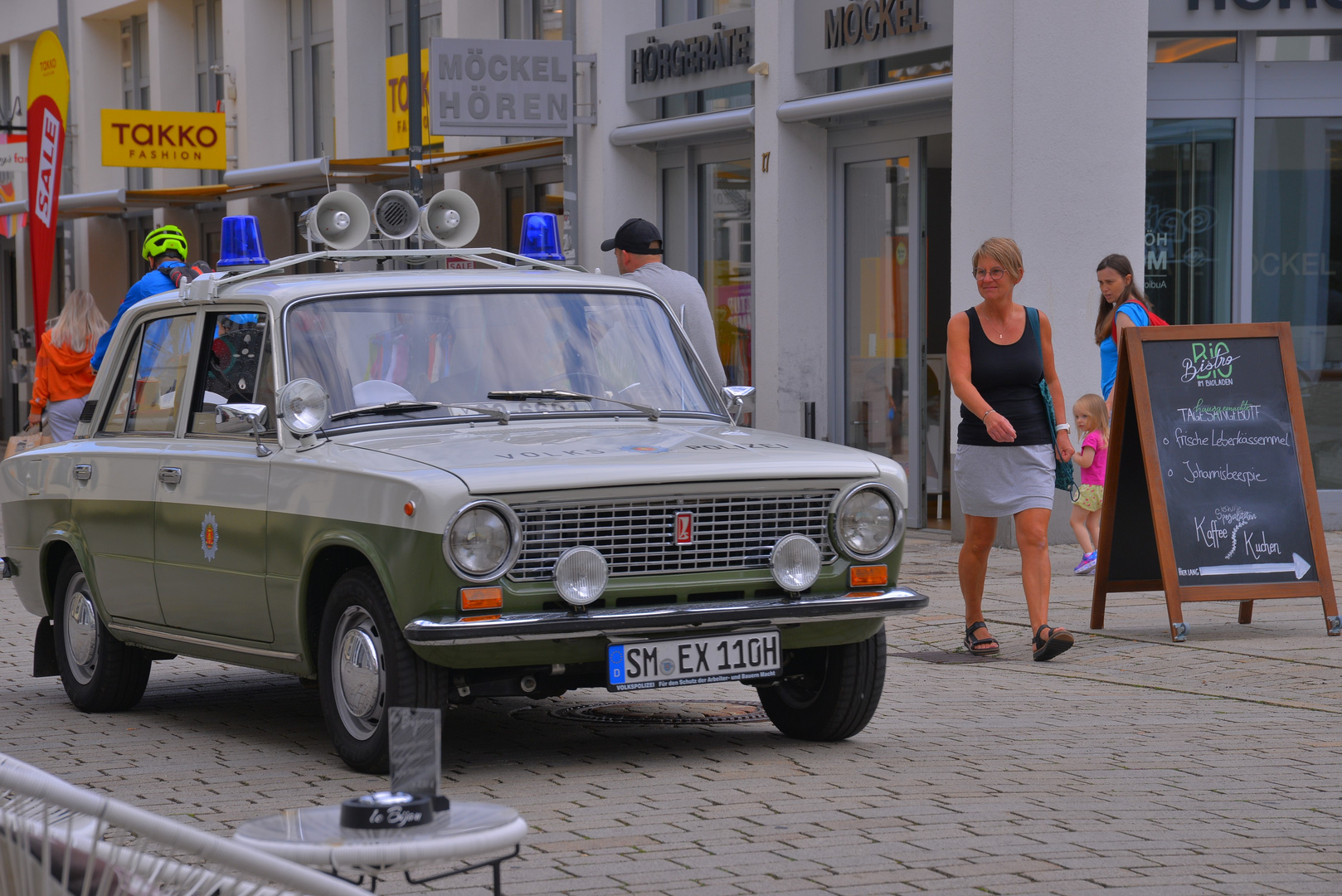 die Volkspolizei im Einsatz in Meiningen