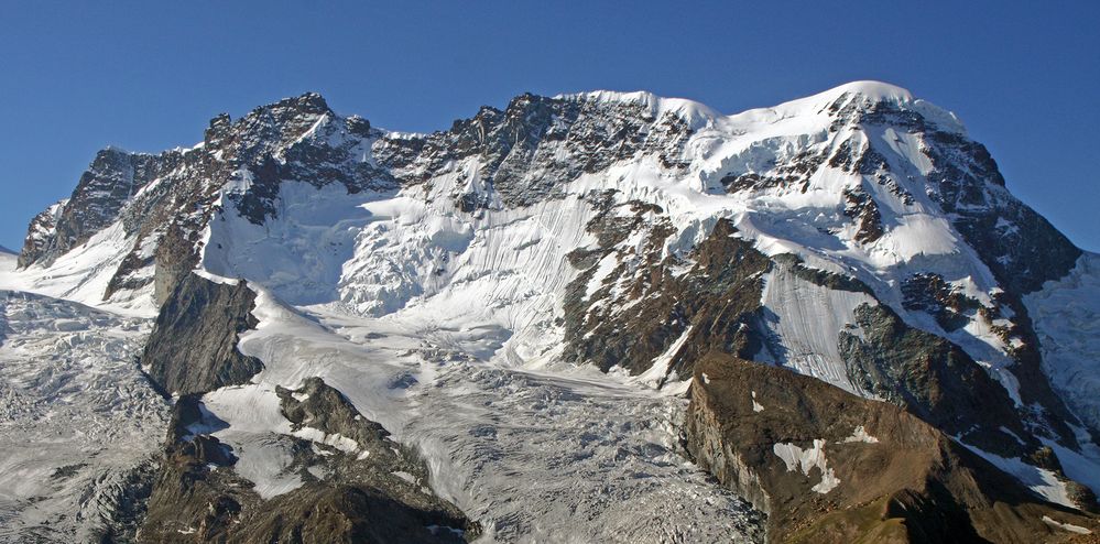 Die vom Gornergrat zu sehende bekannte Seite des Walliser Breithorns