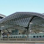 Die Vorhalle des Kölner Hbf