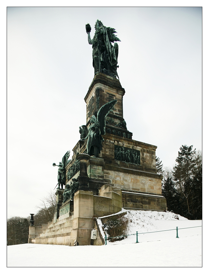 Die Wacht am Rhein oder das Warten in der Kälte?