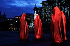 Die Wächter der Zeit / Gendarmenmarkt