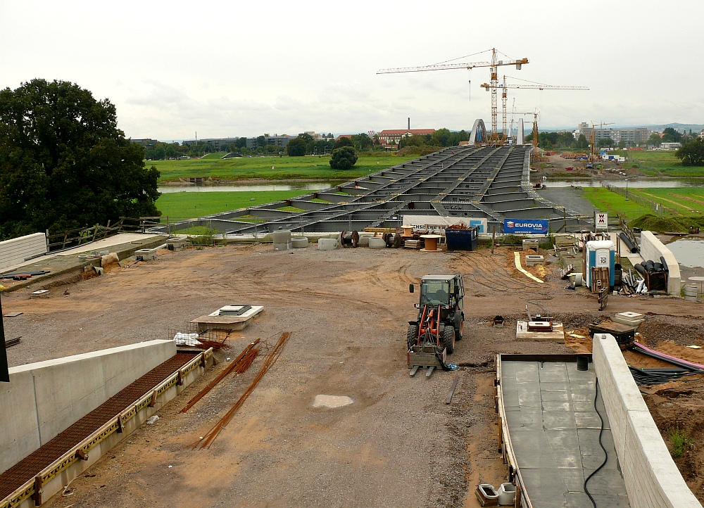 Die Waldschösschenbrücke im September 2011