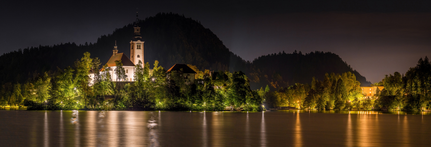 Die Wallfahrtskirche Mariä Himmelfahrt / Die einzige Insel Sloweniens 