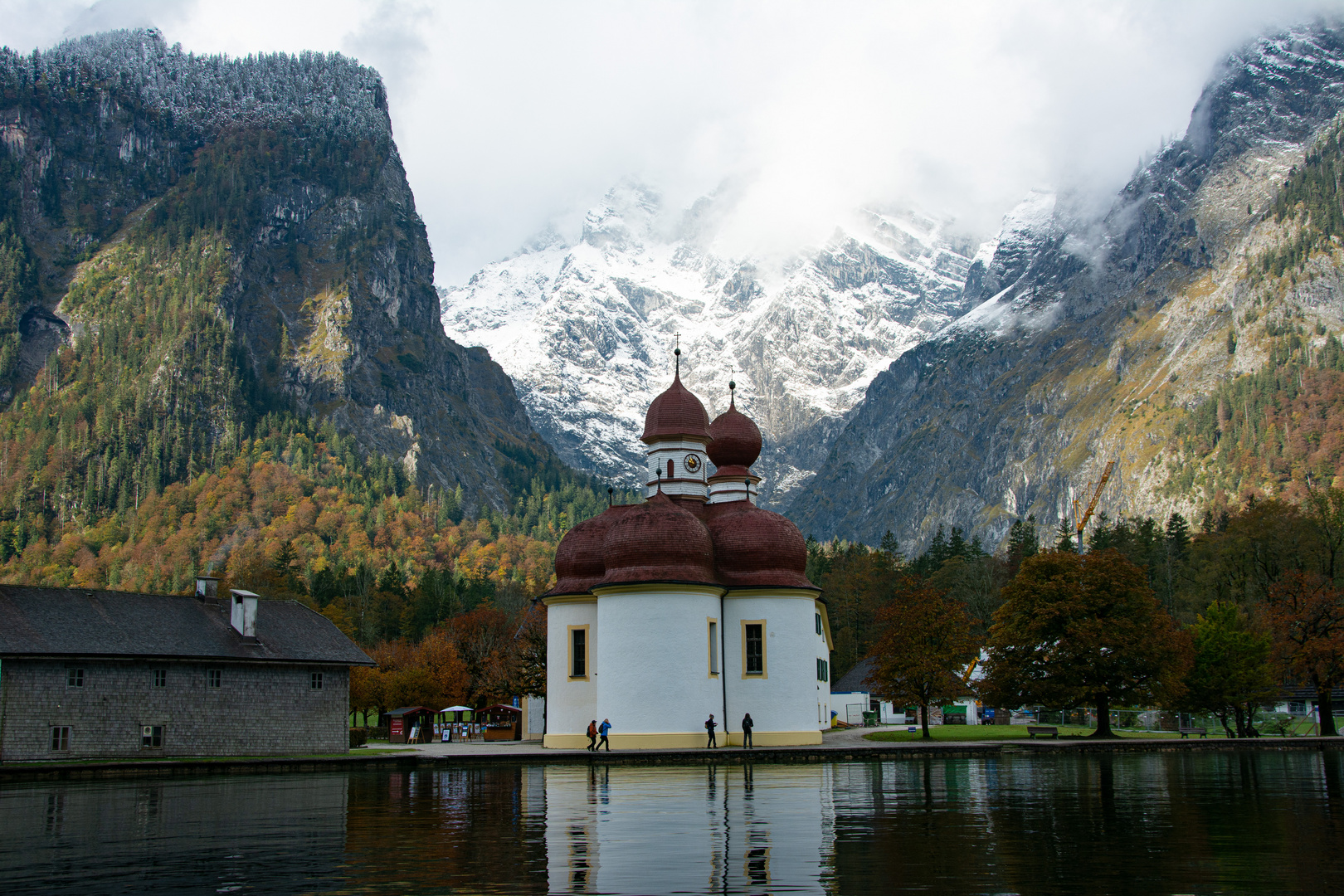  Die Wallfahrtskirche St. Bartholomä am Königssee